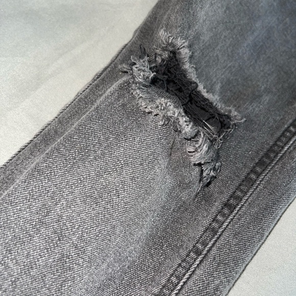 Distressed Faded Black Wild Fable Jeans - Picture 4 of 10